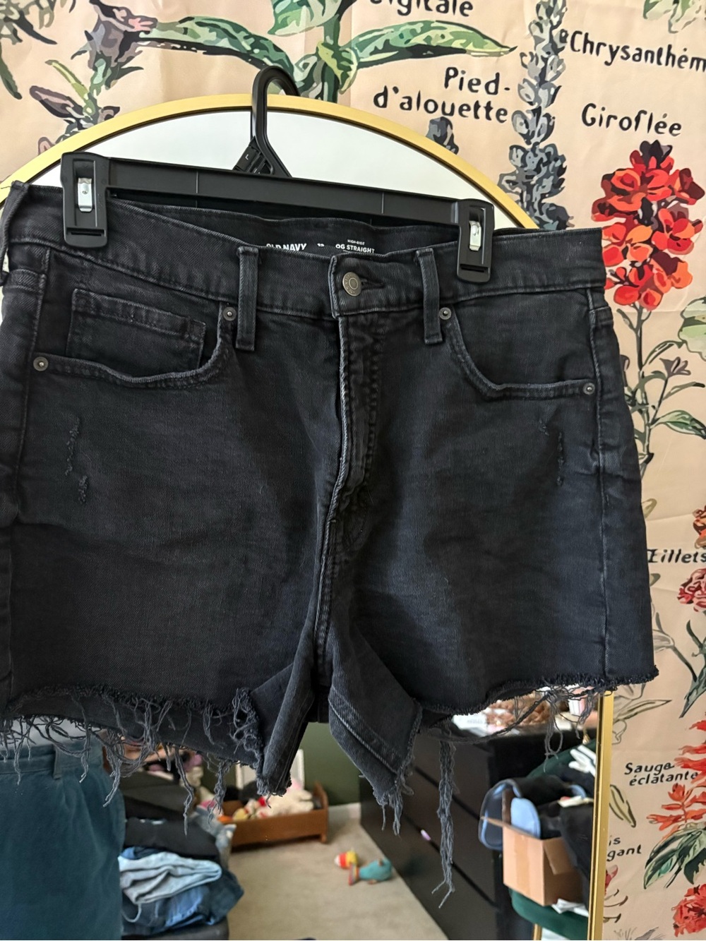 Old Navy Black OG Straight High-Rise Shorts - Picture 2 of 5